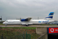 EI-RED @ EGGW - Aerospatiale ATR-72-202 [373] (Aer Arann) Luton~G 16/02/2004 - by Ray Barber