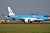 PH-EZL @ EHAM - KLM Cityhopper ERJ190 - by FerryPNL