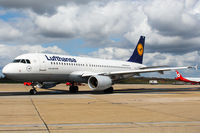 D-AIZN @ EDDH - Lufthansa (DLH/LH) - by CityAirportFan
