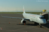 C-FHLH @ CYVR - Waiting loading at domestic terminal. - by Remi Farvacque