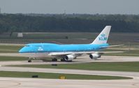 PH-BFI @ KIAH - Boeing 747-400