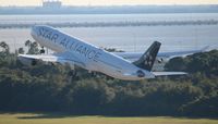 D-AIGP @ TPA - Lufthansa Star Alliance