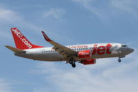 G-GDFG @ LMML - B737-300 G-GDFG Jet2Com - by Raymond Zammit