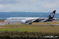 ZK-NZH @ NZAA - Air New Zealand Ltd., Auckland - by Peter Lewis