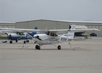 N2104H @ CMA - 2007 Cessna 172S SKYHAWK SP, Lycoming IO-360-L2A 180 Hp, CS prop - by Doug Robertson