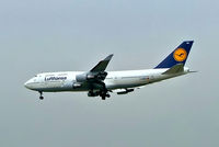 D-ABVN @ EDDF - Boeing 747-430 [26427] (Lufthansa) Frankfurt~D 10/09/2005 - by Ray Barber