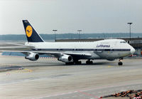 D-ABZE @ EDDF - Lufthansa - by kenvidkid