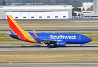 N739GB @ KSJC - Southwest landing in their 1998 Boeing 737-700 at San Jose International Airport, CA. - by Chris Leipelt