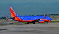 N8631A @ KDEN - Taxi Denver - by Ronald Barker