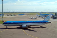 PH-BZE @ EHAM - Boeing 737-306 [28719] (KLM Royal Dutch Airlines) Schiphol~PH 13/09/2003 - by Ray Barber