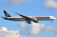 9V-SWZ @ EGLL - Singapore Airlines B773 on short finals. - by FerryPNL