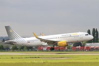 EC-LVX @ LFPO - Airbus A320-214, Landing rwy 06, Paris-Orly airport (LFPO-ORY) - by Yves-Q