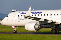 D-AECE @ LOWL - D-AECE @ Linz Airport - by Simon Prechtl