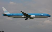 PH-BVR @ EHAM - KLM Royal Dutch Airlines Boeing 777-306(ER) - by Andi F