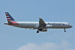 N915US @ DFW - American Airlines arriving at DFW Airport