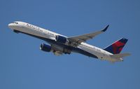 N699DL @ LAX - Delta - by Florida Metal