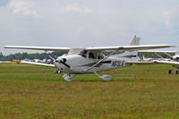 N613LG @ KLAL - Cessna 172S Skyhawk SP [172S-9252] Lakeland-Linder~N 16/04/2010 - by Ray Barber