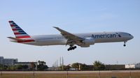 N735AT @ MIA - American