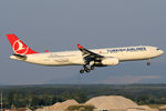 TC-JNP @ VIE - Turkish Airlines - by Chris Jilli