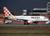 EI-FMT @ LFBO - Taxiing holding point rwy 32R for departure - 'Mama, Llego en un rato!' titles - by Shunn311