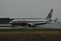 N936AN @ YVR - Rainy day arrival in Vancouver - by metricbolt