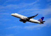 N88328 @ KATL - Takeoff Atlanta - by Ronald Barker