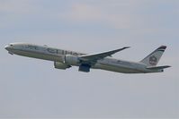 A6-ETM @ LFPG - Boeing 777-3FX(ER), Take off rwy 08L, Roissy Charles De Gaulle airport (LFPG-CDG) - by Yves-Q