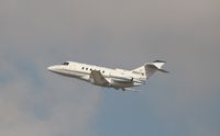 N865TM @ KLAX - Hawker 800XP