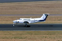 ZS-MMV @ FAJS - Beech B200 Super King Air [BB-1318] Johannesburg Int~ZS 22/09/2006 - by Ray Barber