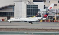 N625CA @ KLAX - CL-600-2C10