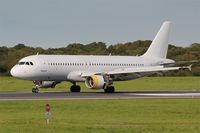 EC-LRG @ LFRB - Airbus A320-214, Taxiing to holding point rwy 07R, Brest-Bretagne airport (LFRB-BES) - by Yves-Q