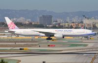 B-18052 @ KLAX - China Airlines B773 - by FerryPNL