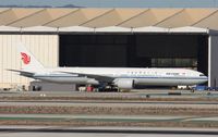 B-2046 @ KLAX - Boeing 777-300ER - by Mark Pasqualino