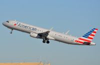 N116AN @ KLAX - American A321 departing. - by FerryPNL