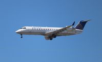 N913SW @ LAX - United Express - by Florida Metal