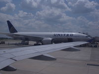 N69020 @ IAH - United 777-224 - by Christian Maurer