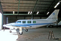 ZS-KKS @ FAGC - Piper PA-31-325 Navajo C/R [31-8012079] Grand Central~ZS 19/09/2006 - by Ray Barber