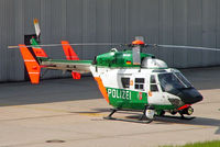 D-HNWK @ EDDL - MBB/Kawasaki BK-117B-2 [7200] (Polizei) Dusseldorf~D 19/05/2005 - by Ray Barber