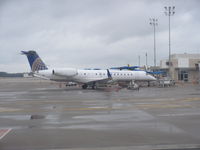 N12166 @ IAH - ERJ145XR - by Christian Maurer