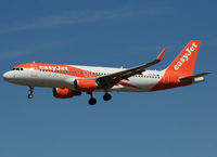 G-EZPL photo, click to enlarge G-EZPL photo, click to enlarge