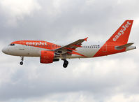 G-EZFB photo, click to enlarge G-EZFB photo, click to enlarge