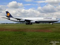 D-AIFD @ EDDL - Airbus A340-313 - DLH LH Lufthansa 'Giessen' - D-AIFD - 30.07.2015 - DUS - by Ralf Winter
