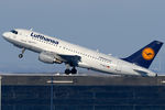 D-AILS @ VIE - Lufthansa - by Chris Jilli