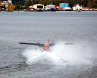 C-FWTE @ CXH - taking off from Vancouver harbour (Burrard Inlet) - Sept 2008 - by Neil Henry
