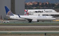 N33266 @ LAX - United