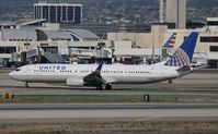 N37420 @ LAX - United - by Florida Metal