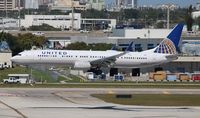 N69810 @ FLL - United - by Florida Metal