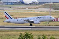 F-HBNB @ LFBO - Airbus A320-214, Landing rwy 14R, Toulouse-Blagnac airport (LFBO-TLS) - by Yves-Q