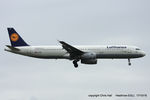 D-AISQ @ EGLL - lufthansa - by Chris Hall