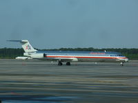 N9677W @ IAH - American Airlines MD-83 (Maddog) - by Christian Maurer